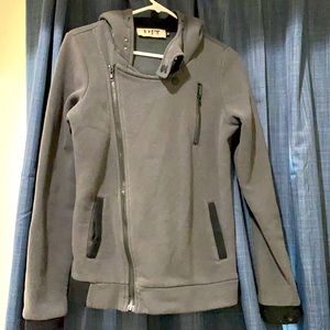 Medium zipper hoodie sweatshirt